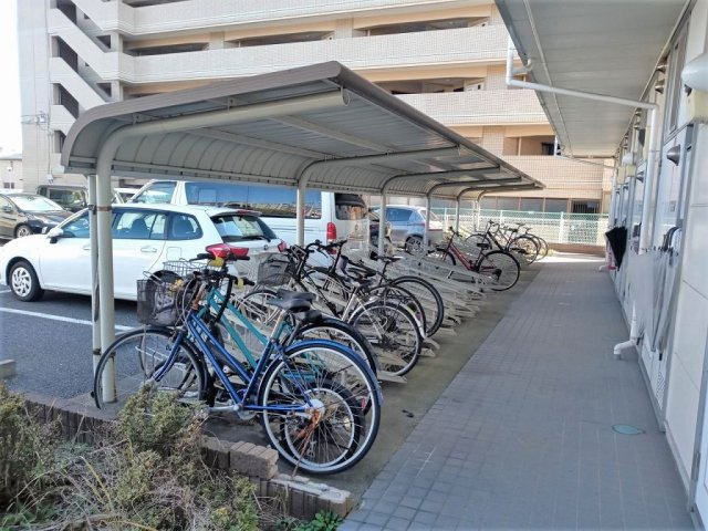 レオパレスエアフォルクのその他|自転車置き場