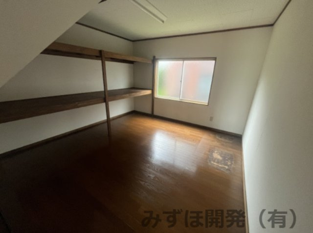 天童市大字長岡41-1の収納|1階収納部屋