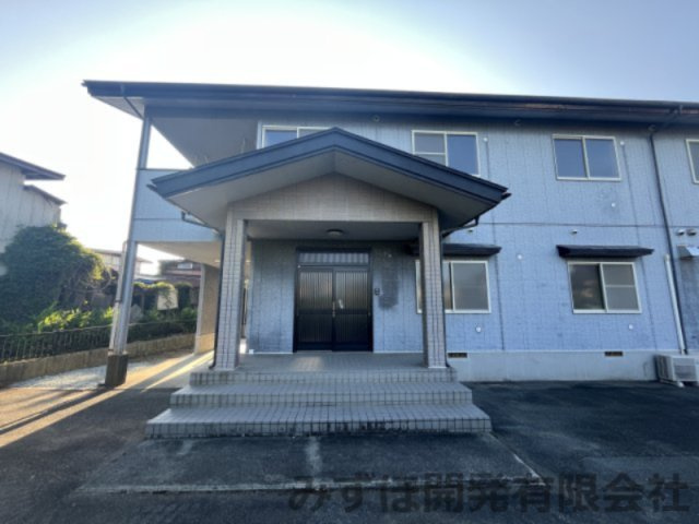 天童市大字長岡41-1の玄関