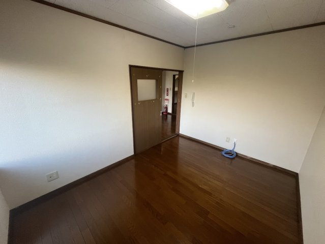 天童市大字長岡41-1の洋室|1階洋室6帖部屋