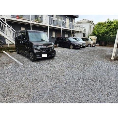 チェリー桜木Ⅱの駐車場