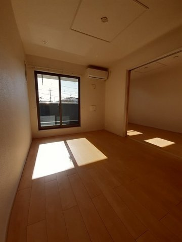 グランアルシュⅣの居間・リビング