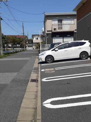 プルメリアの駐車場