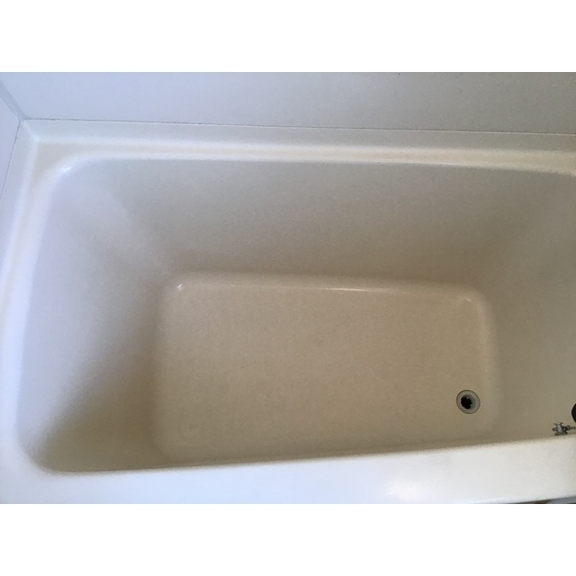 ハイツ元町Aの浴室