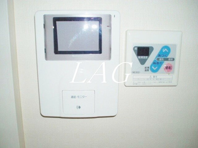 【セキュリティ】 | エクセレント桜泉二号館 | モニター付きインターホンです。
