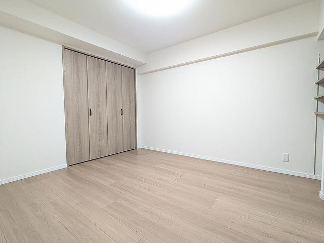 ルネ枚方の子供部屋|洋室5.0帖
■物件内覧・資金計画相談・住宅ローン相談、リフォーム相談、お問合せ受付中■
※当日・翌日のご内覧、ご相談はお電話でのお問合せがスムーズです！