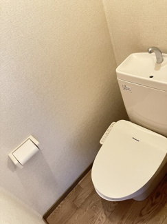 【トイレ】 | サンライズ春日　A | トイレもきれいです