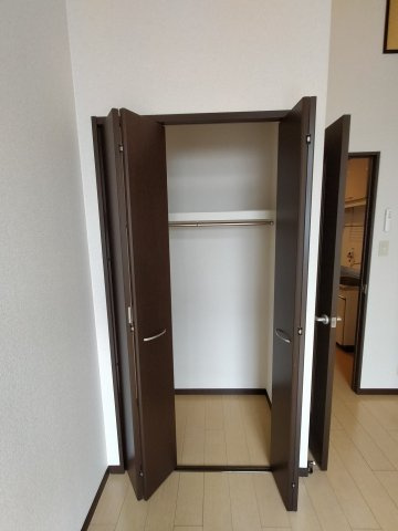 【収納】 | エスティームⅡ番館