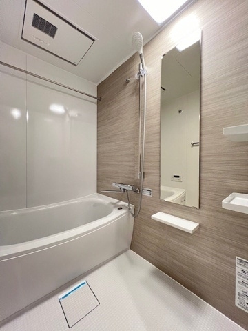新品家具付きマンション岩本町1A(KaGood東京)の浴室|落ち着いた空間のお風呂です