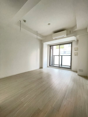 新品家具付きマンション谷中9(KaGood東京)の洋室|広々とした洋室です