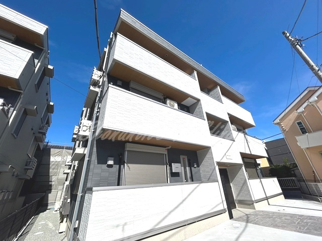藤沢市本鵠沼２丁目のアパートの外観
