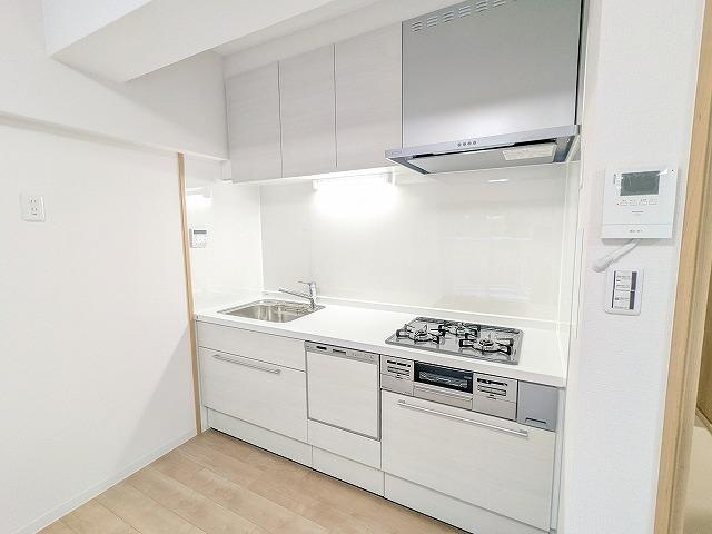 グリーンタウン香里ケ丘A棟のキッチン|システムキッチン
■物件内覧・資金計画相談・住宅ローン相談、リフォーム相談、お問合せ受付中■
※当日・翌日のご内覧、ご相談はお電話でのお問合せがスムーズです！