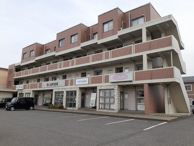 レガリア２１の外観