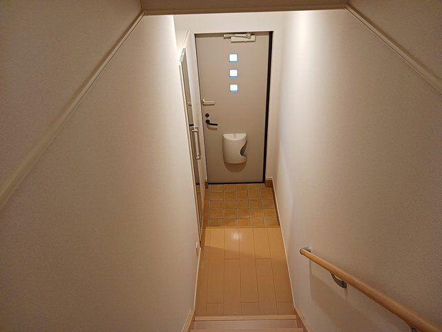 サンリット　アルファの玄関