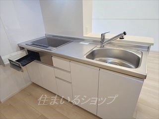 リトルノのキッチン|ＩＨ３口コンロ付きシステムキッチン