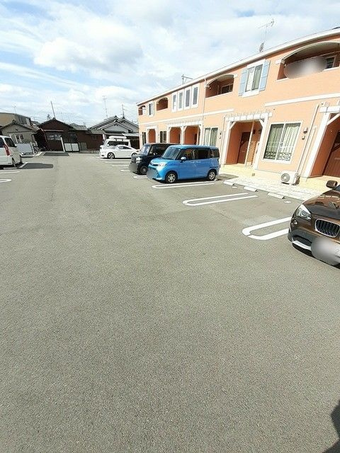 ベル　オーヴⅧ　Ａの駐車場