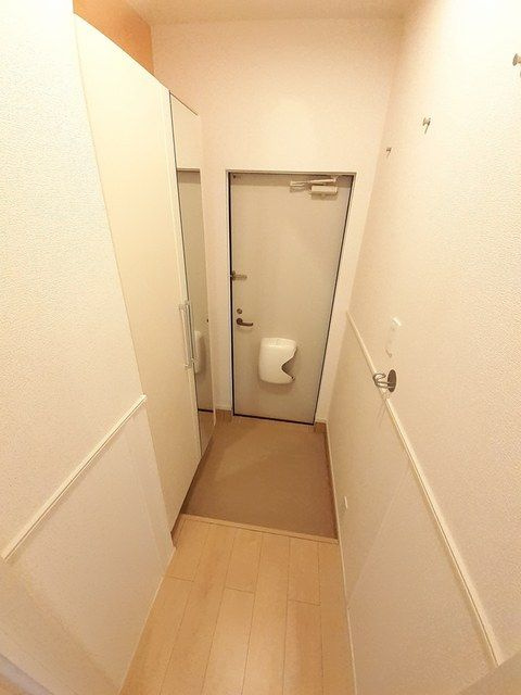 ベル　オーヴⅧ　Ａの玄関