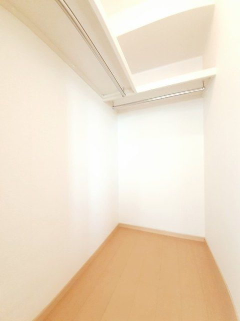 プリムローズ田窪Ｂの収納