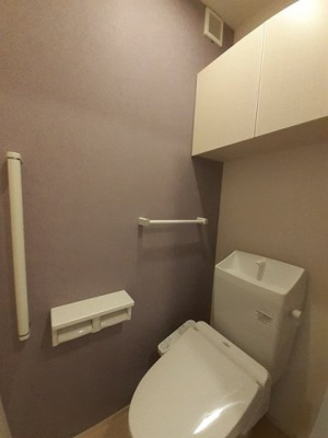 【トイレ】 | サンローラＢ | ゆったりとした空間のトイレです