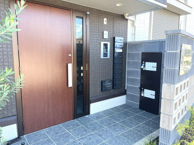 サンセット横手本町のエントランス