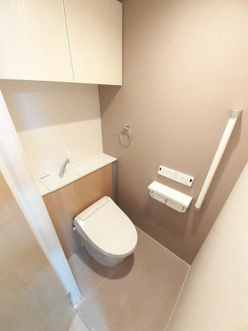 フォンテ　クレラのトイレ|落ち着いた色調のトイレです