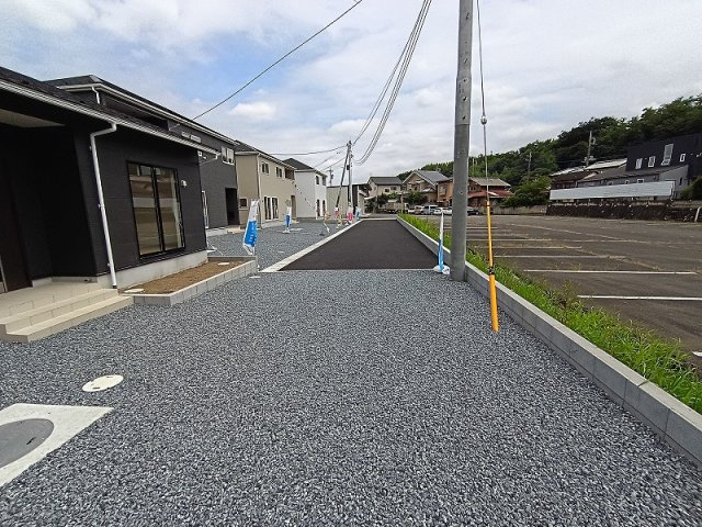 クレイドルガーデン高崎市吉井町下長根第3の前面道路含む現地写真|現地撮影