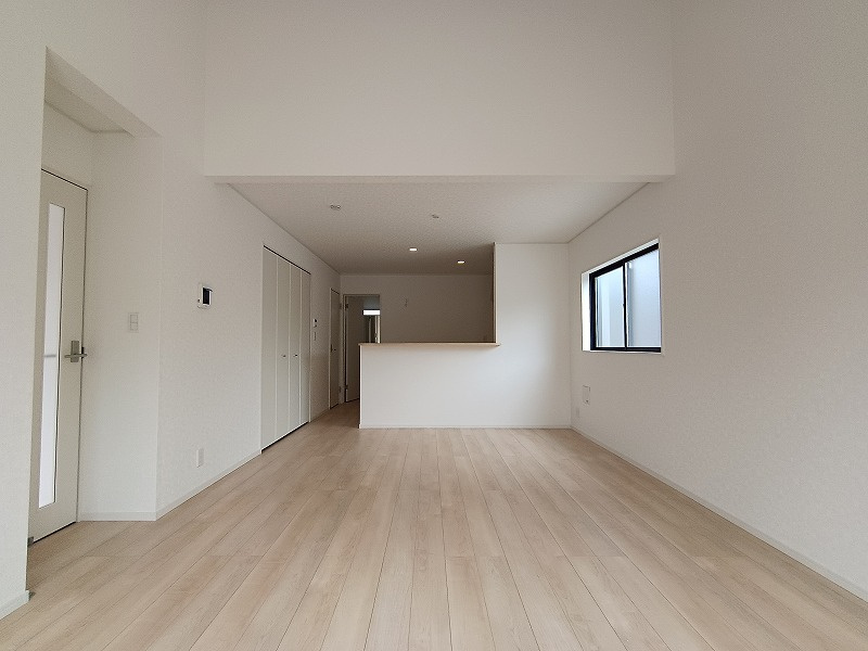 クレイドルガーデン高崎市吉井町下長根第3の居間・リビング|現地撮影