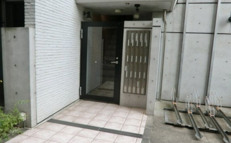Branche神楽坂のエントランス