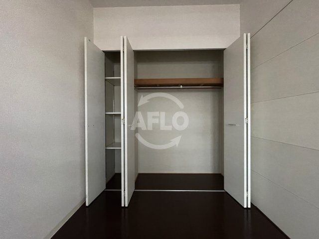 ランドセントラル梅田の収納|ランドセントラル梅田　クローゼット