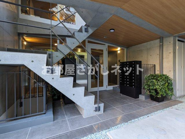 ミオテゾーロ哲学堂カーザのエントランス