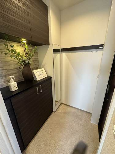 シャーメゾン　カルパの玄関