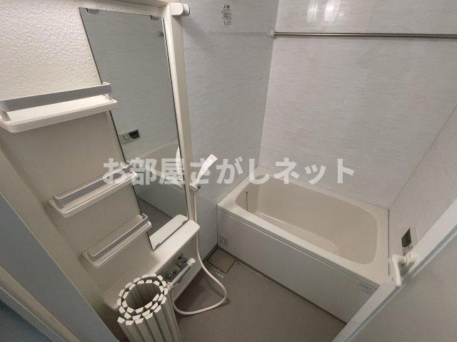 ガーデン板橋氷川町の浴室