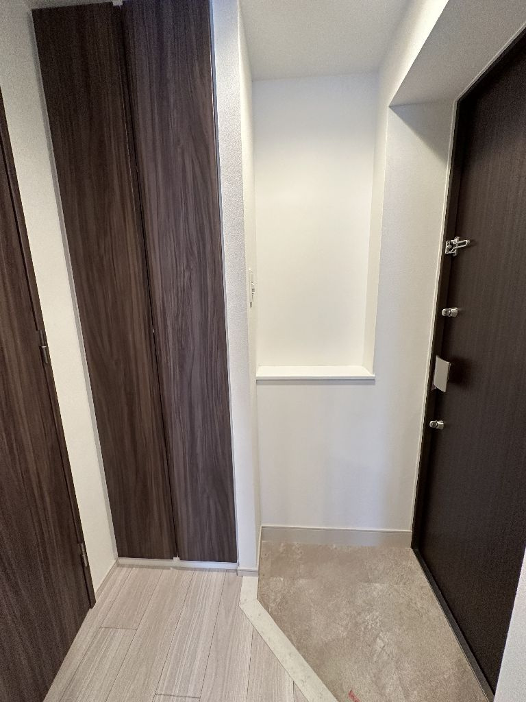 コンシェリア横濱山手 ＴＨＥ ＲＥＳＩＤＥＮＣＥの玄関