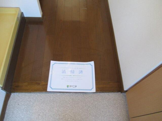 阿部松島マンションの玄関