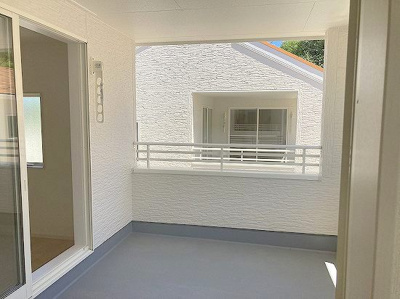 【バルコニー】 | ☆☆新築分譲　小名浜大原２期H　長期優良住宅　限定１棟！！現地ご案内いたします♪　 | 人気のインナーバルコニー！
