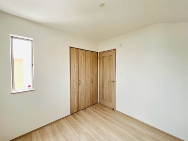 ＋＋宜野湾市嘉数-E号棟（全8棟）の洋室|現地撮影2026年8月☆いつでも内覧可能です