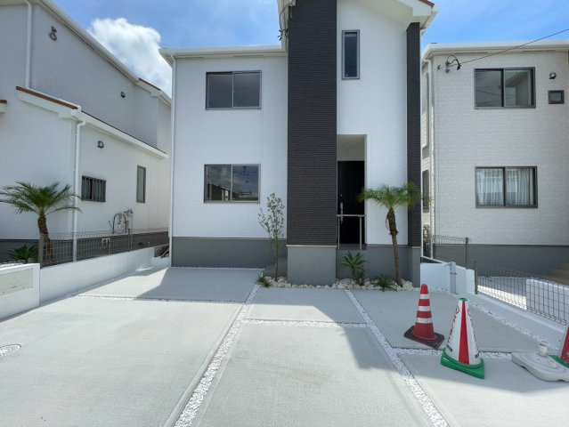 ＋＋宜野湾市嘉数-G号棟（全8棟）の前面道路含む現地写真|前面道路含む現地写真です