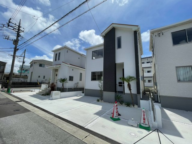 ＋＋宜野湾市嘉数-G号棟（全8棟）の前面道路含む現地写真|前面道路含む現地写真です