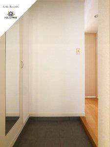 【玄関】 | サヴォイテンジンクォーター | 別号室類似