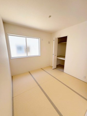 【和室】 | ☆☆新築分譲　常磐下船尾町１期H　長期優良住宅　全３棟-③♪　 | リビング横には洋風和室4.5～6.0帖！！1号棟セパレートタイプ！！