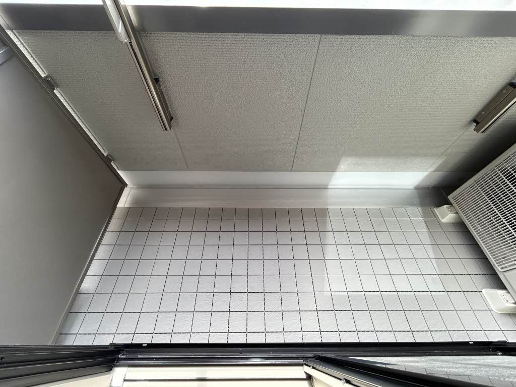 熊本市中央区新町３丁目の賃貸マンションの玄関