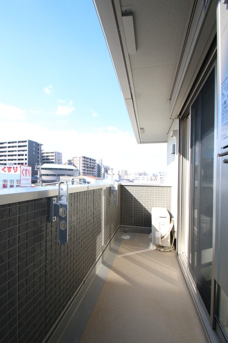 D-room博多駅南 弐番館のバルコニー