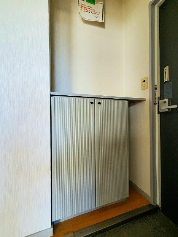 ハイツカトレア　Bの玄関|きれいな玄関です