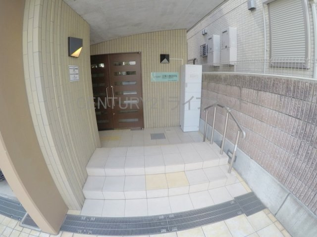 【エントランス】 | エスフォート江坂リベルツ