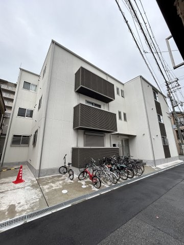 Premium Pearl塚本の外観