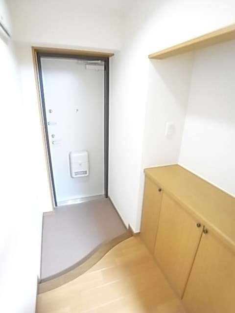 幸和マンションの玄関