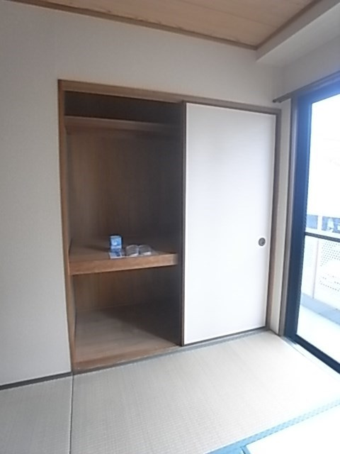 エクレール衣掛の収納