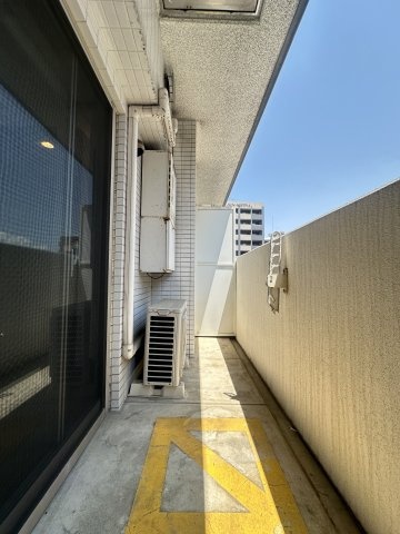 アイ・セレブ箱崎駅前のバルコニー
