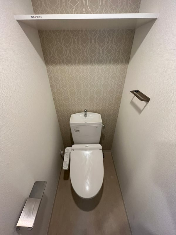 エスリード大阪城PREMIERのトイレ