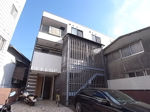 神戸市灘区福住通３丁目の賃貸マンションの外観